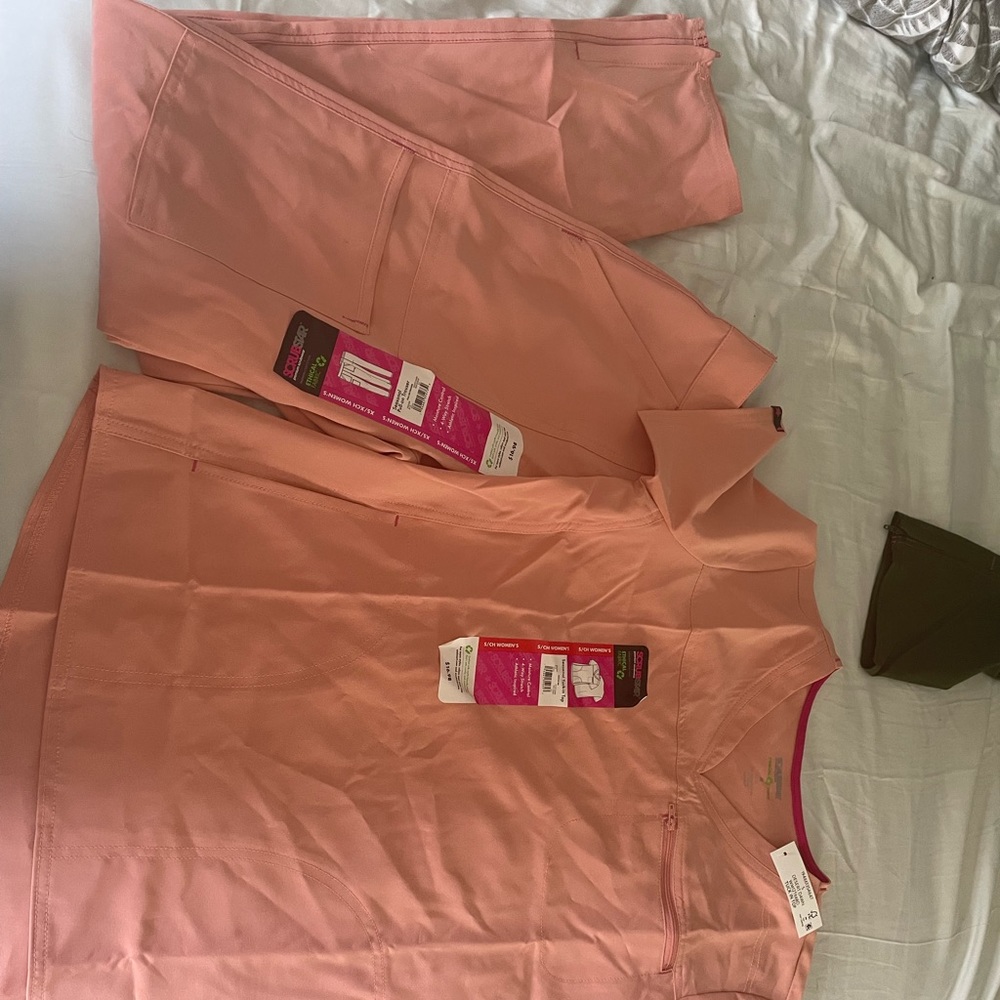 Scrub Set
